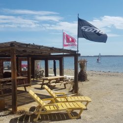 Surfone Recrute Moniteurs de Kitesurf Saison 2017