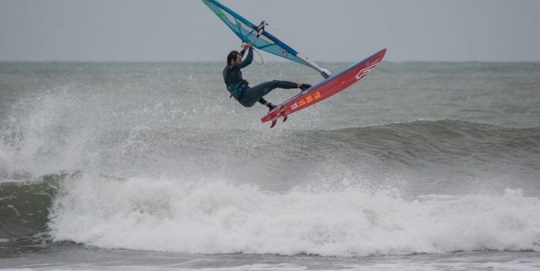 Ben Aerial Windsurf | Renverse à La Franqui | Le Blog Surfone