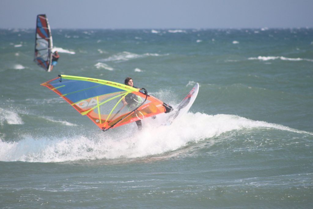 Windsurf Test Tabou 3s 96 IQ 5.0 2017 Cedric Bordes en Surf Basckside | Windsurf Test | Le Blog Surfone Windsurf Test Tabou 3s 96 IQ 5.0 2017 Cedric Bordes en Surf Basckside | Windsurf Test | Le Blog Surfone