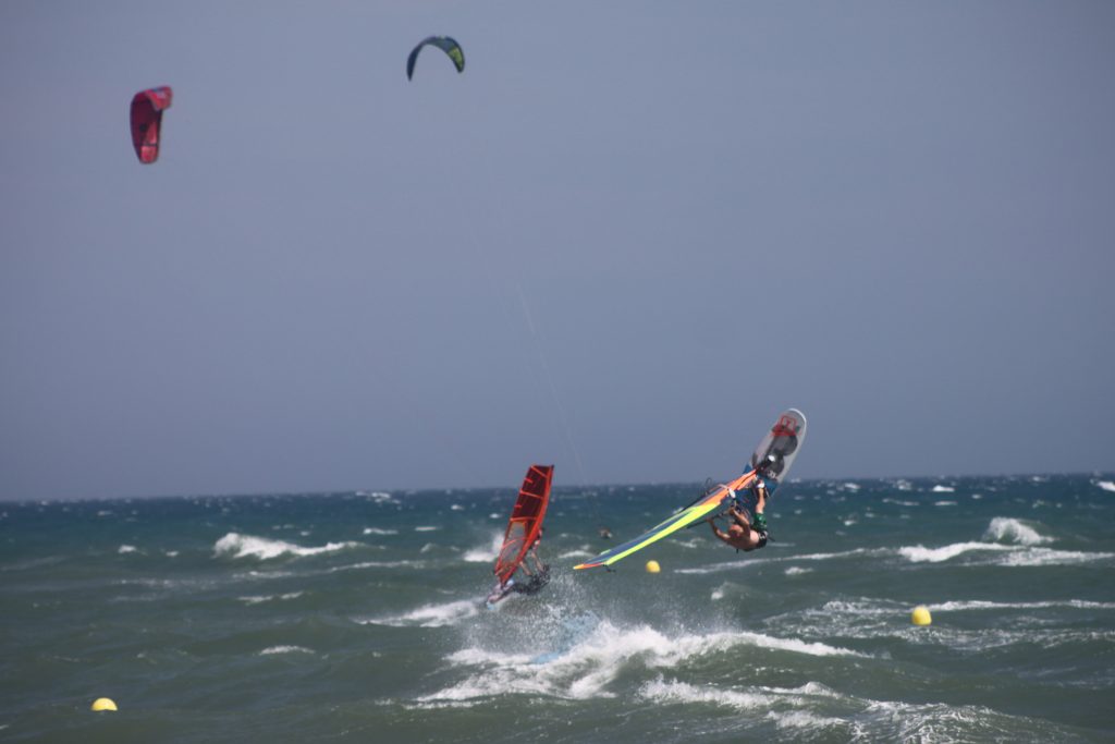 Windsurf Test 2017 Tabou 3S 87 IQ 4.5 Dionis Pahin en Backloop | Windsurf Test | Le Blog Surfone Windsurf Test 2017 Tabou 3S 87 IQ 4.5 Dionis Pahin en Backloop | Windsurf Test | Le Blog Surfone